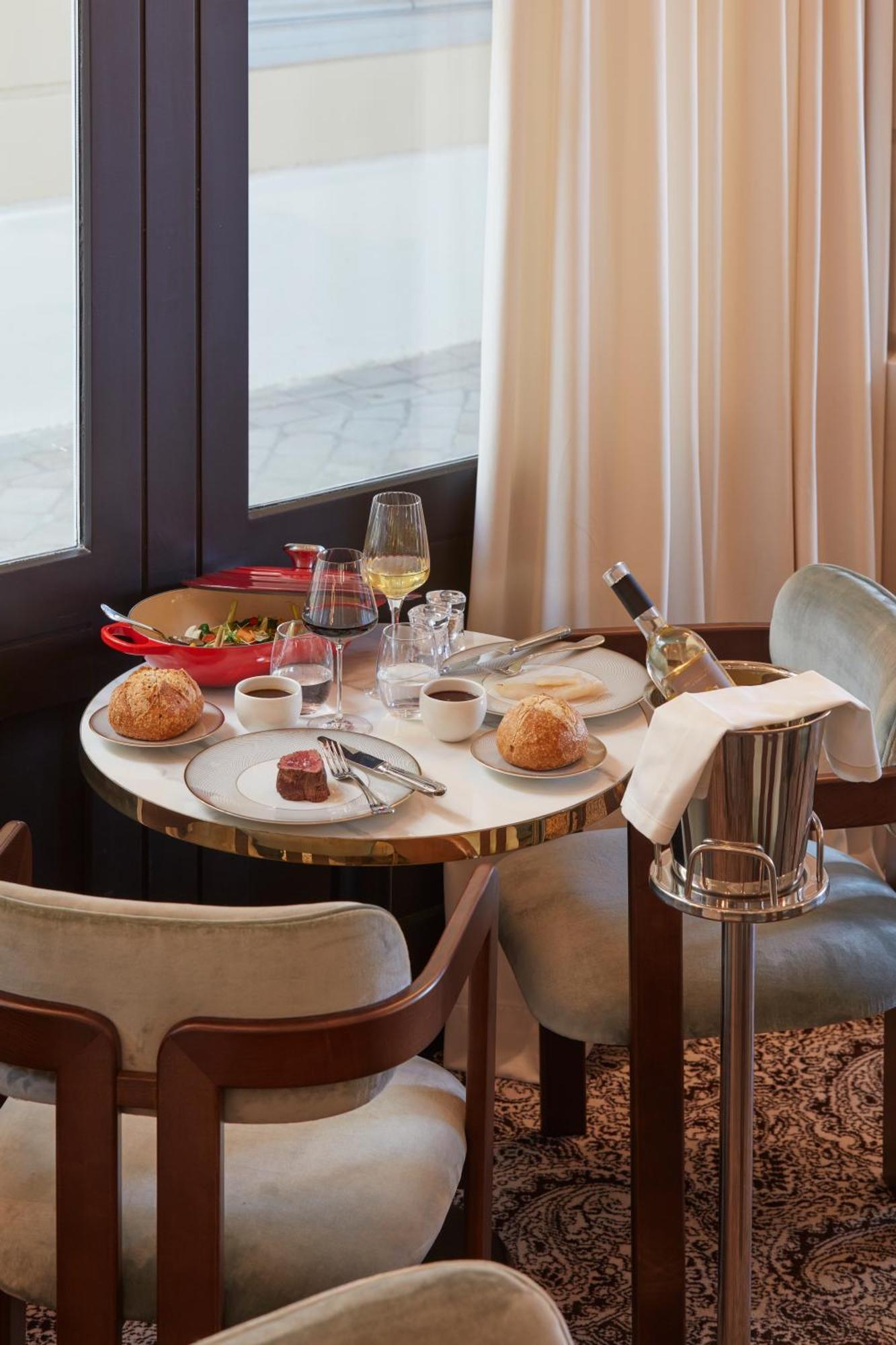 Hotel Les Lumieres - Relais & Chateaux 5*